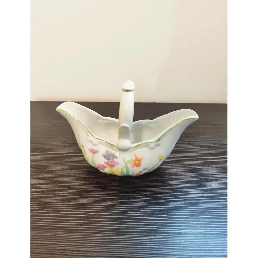 Vintage MANN Day Lily gravy boat basket floral trinket dish collectible